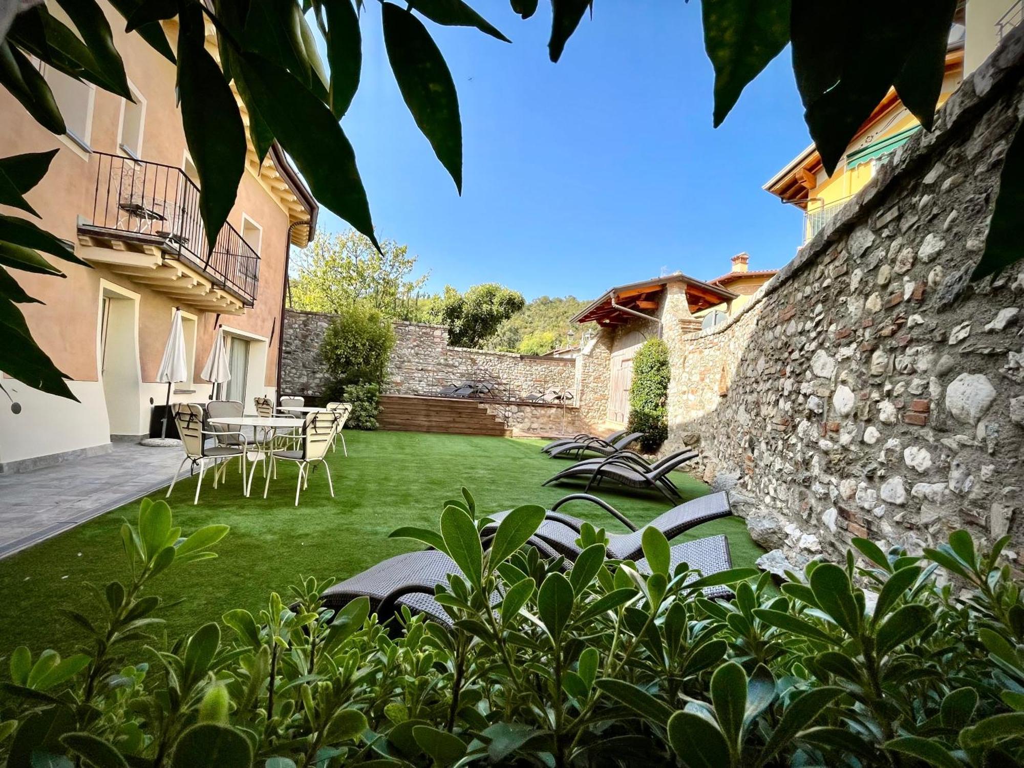Villa Fontanelle Gardapartments Polpenazze del Garda Extérieur photo